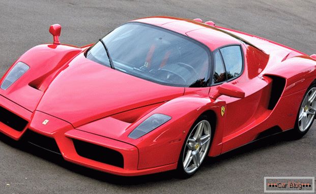 Автомобіль Ferrari Enzo