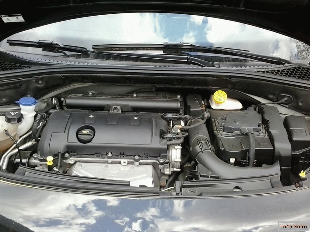 Хечбек Opel Corsa і Citroen C3, різновиди трансмісії
