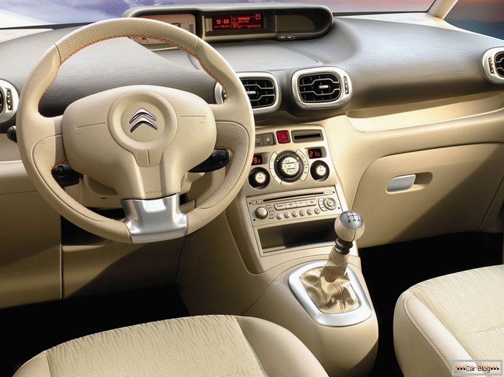 Хечбек Opel Corsa і Citroen C3, різновиди трансмісії