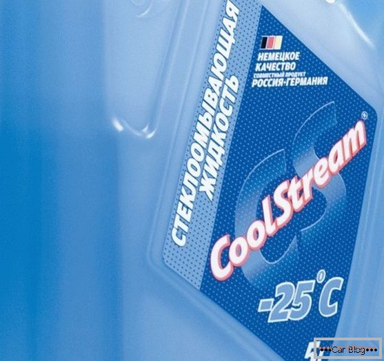 CoolStream - склоомиваюча рідина російського виробництва