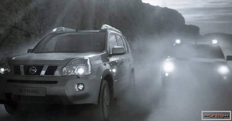 які є поради починаючим водіям для їзди в тумані
