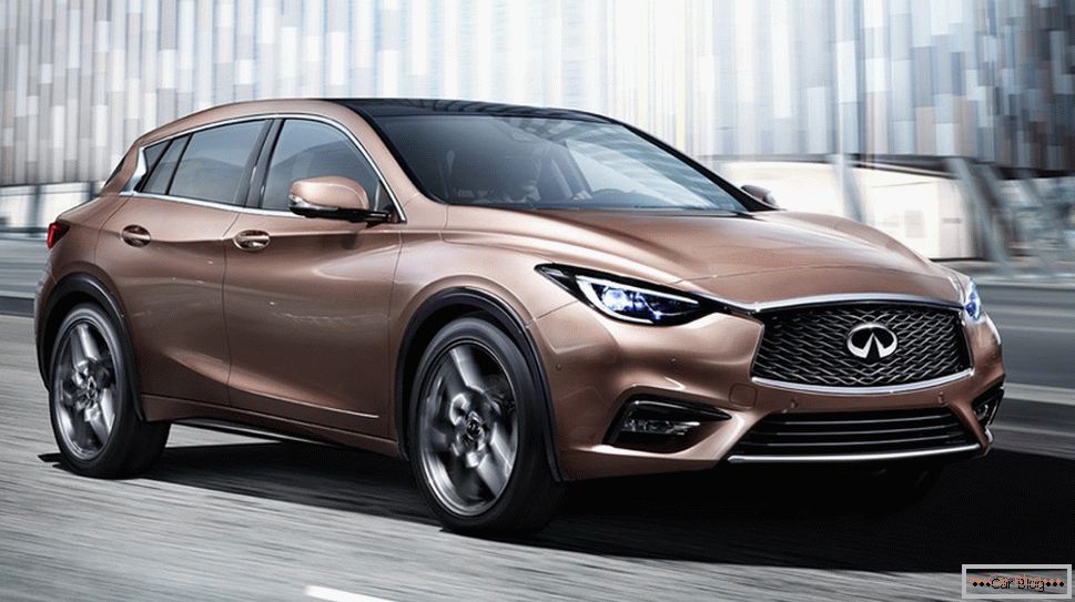 Авто Infiniti Q30