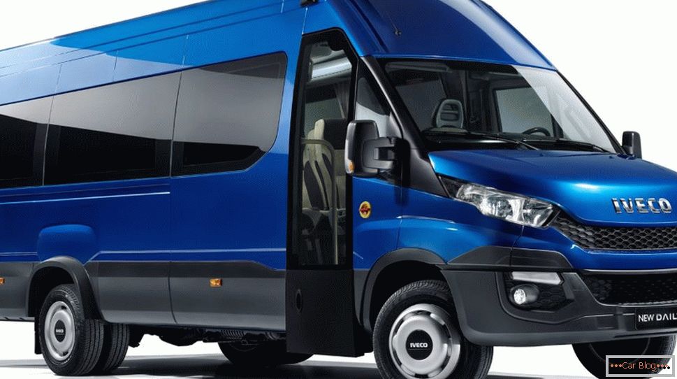 iveco daily мікроавтобус