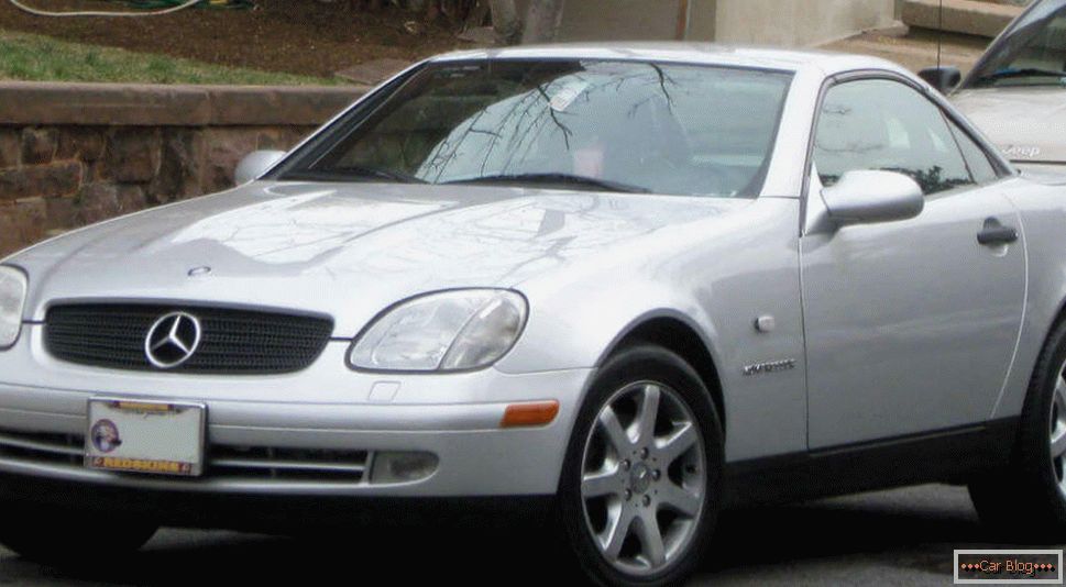 Mercedes SLK 1996 року